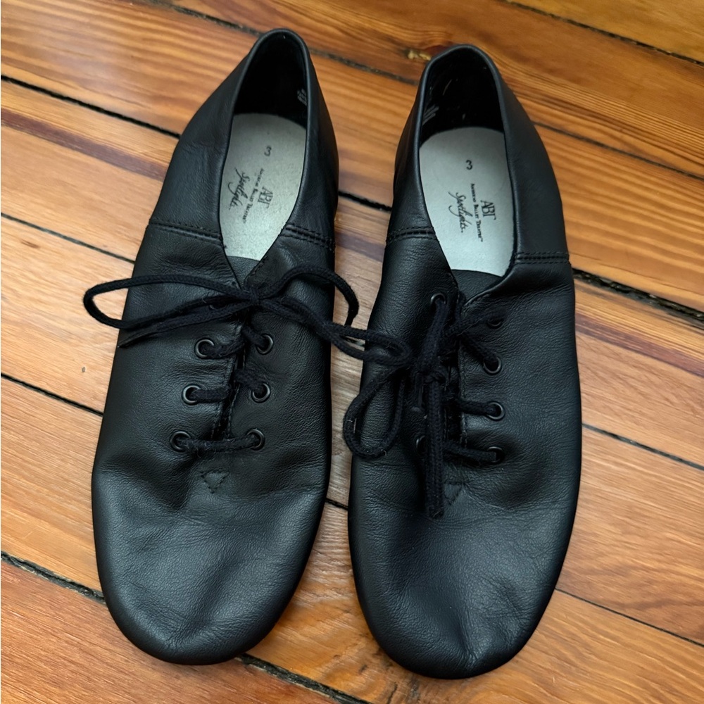 Black Leather Lace-Up child’s Dance/Jazz Shoes
